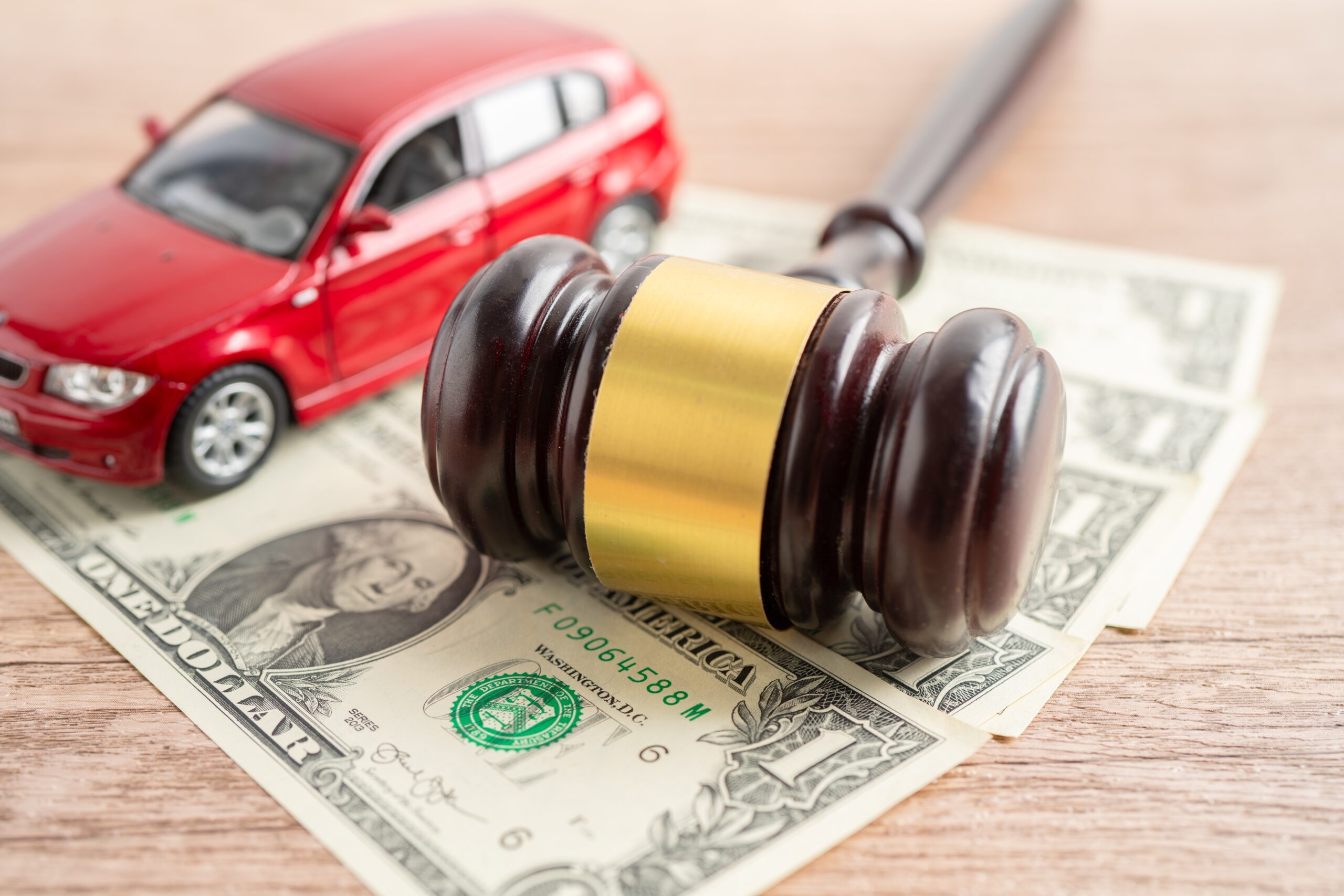 When to Hire an Attorney After a Car Accident